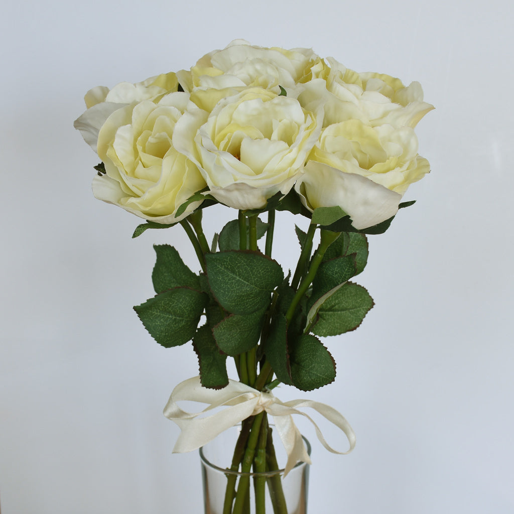 Rose Flower Bouquet - 7 heads full bud - Cream White